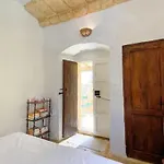 Mandy - An Authentic 400 Year Old Gozo Holiday home *