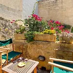 Mandy - An Authentic 400 Year Old Gozo Holiday home *