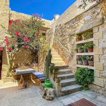 Mandy - A Quaint In Gozo * Ta' Abram