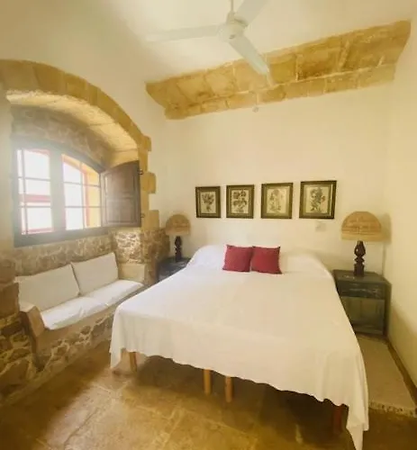 Case de vacanță Mandy - A Quaint In Gozo Ta' Abram